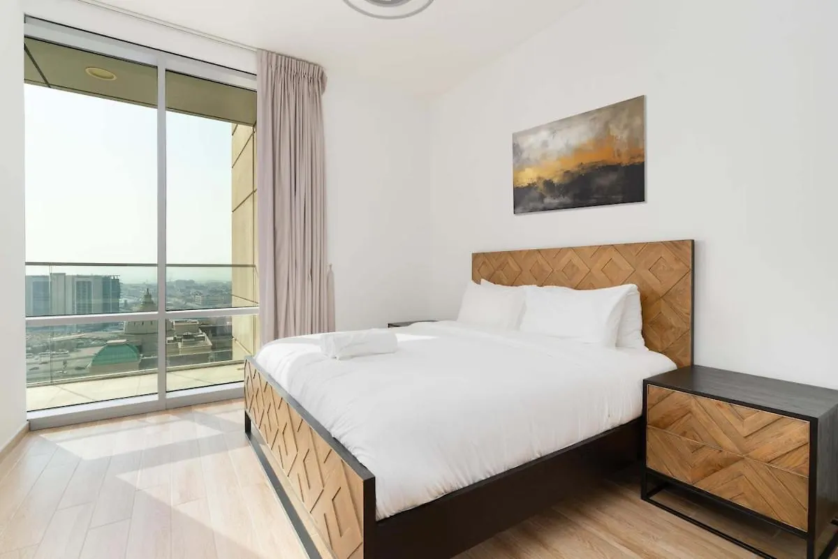 Lägenhet Classy Home In Dubai Center Förenade Arabemiraten